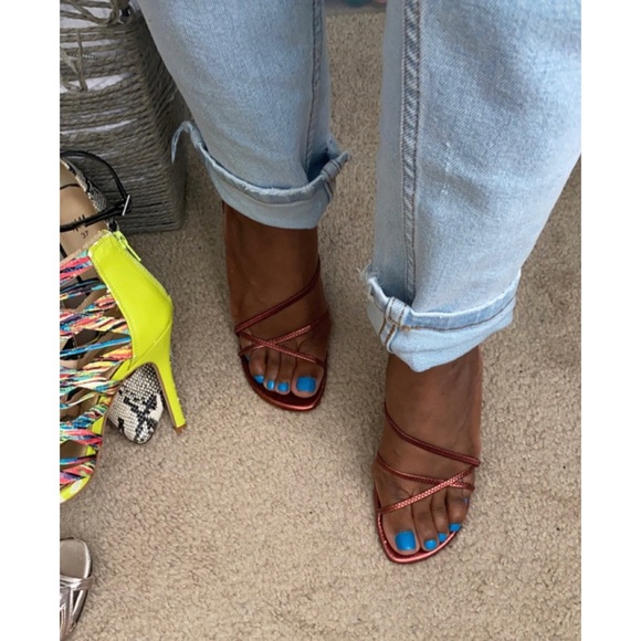 NEW LISTING!! MICHAEL ANTONIO STRAP HEELS - Picture 7 of 15